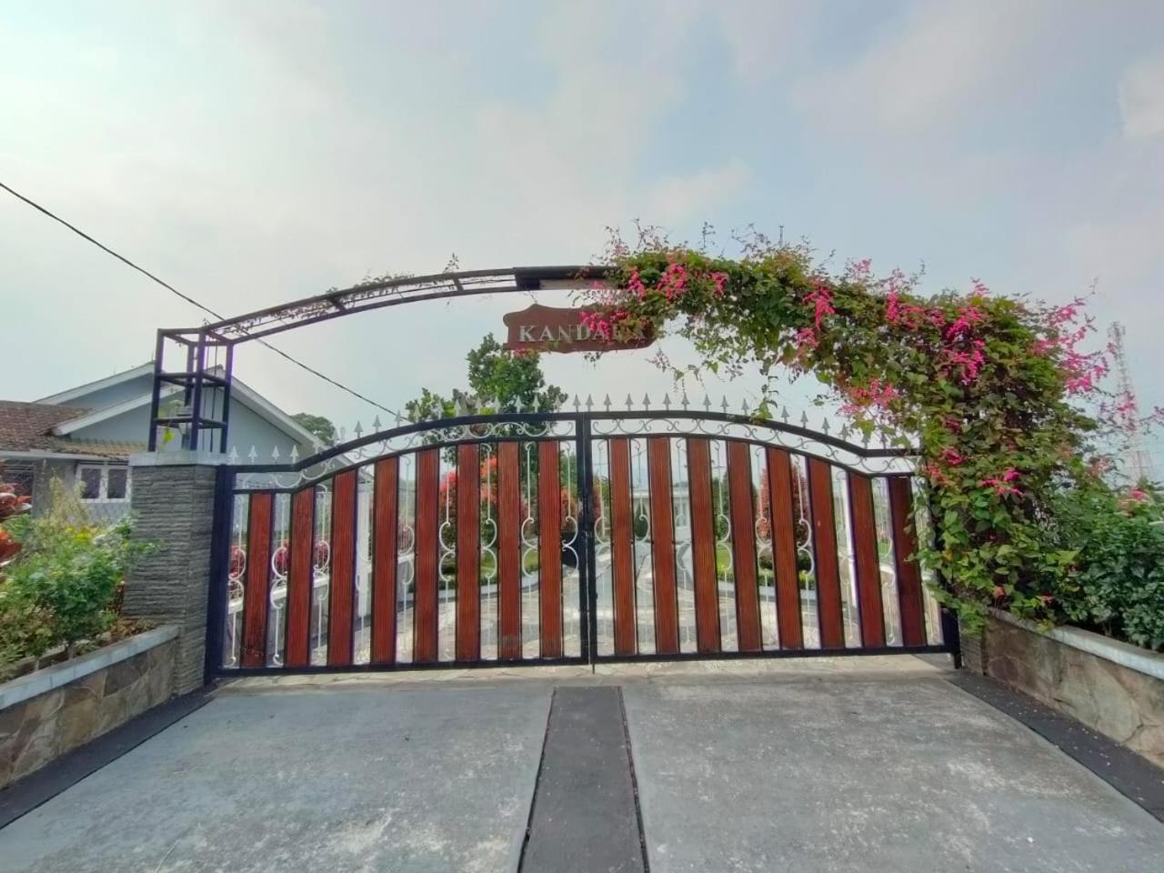 Villa Kandara Hanjawar Puncak Sindanglaya Kültér fotó